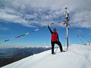 30 In vetta al Monte Ocone le bandierine-preghiere tibetane ...